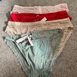 4 pair of VS bikini lace panties NWT